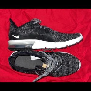 🛑 SOLD 🛑 Nike AirMax